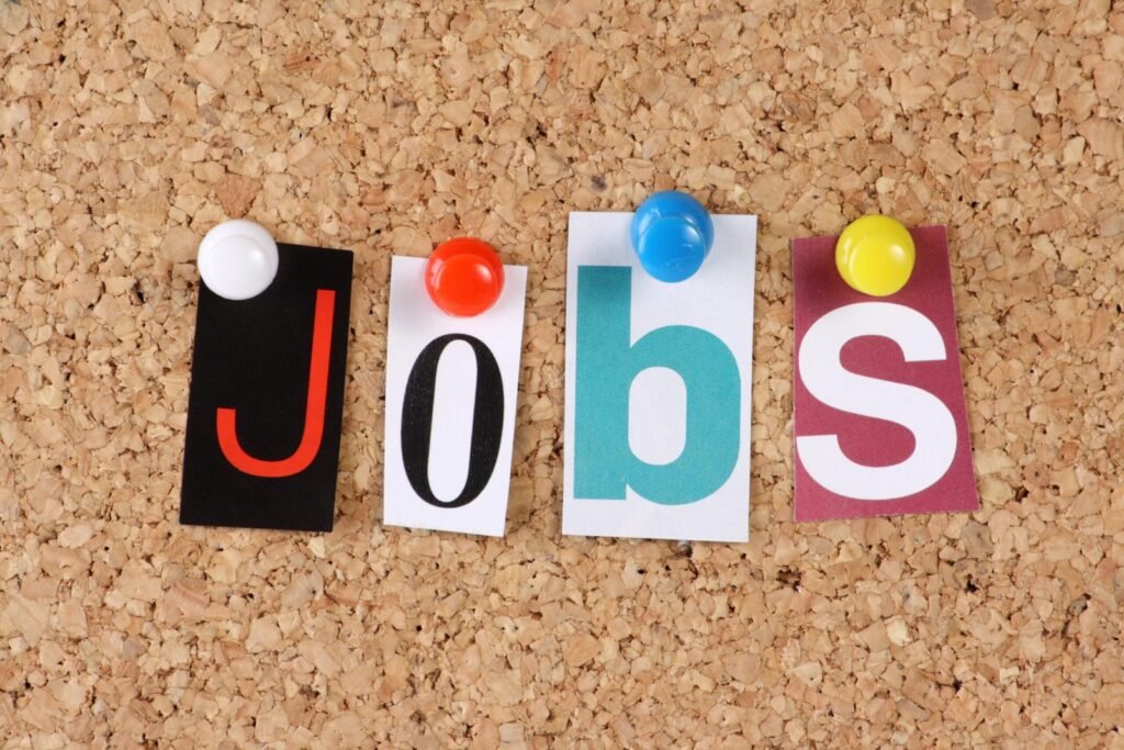 Offres d’emploi: Opportunité de Carrière : Chargé(e) des Relations Publiques à Cotonou — Bénin — Administration & Secrétariat